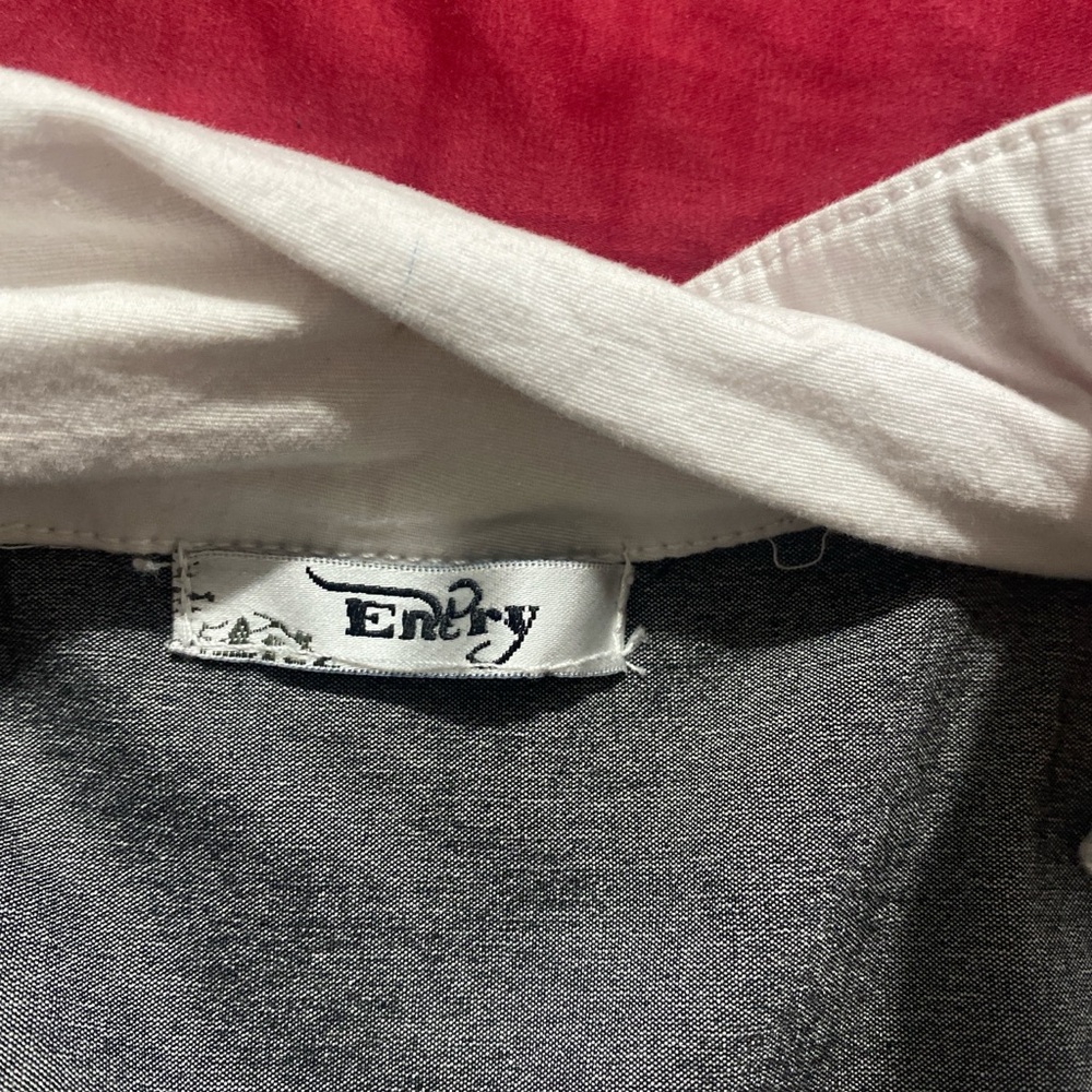 Entry Vibrant Red and Crisp White Apparel